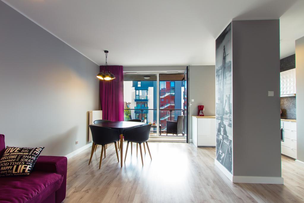 Holidays Home Apartamenty Chmielna Gdansk Exterior foto