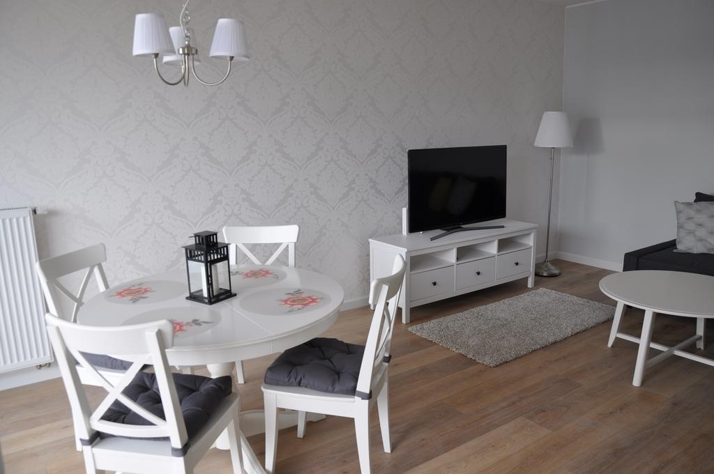Holidays Home Apartamenty Chmielna Gdansk Habitación foto